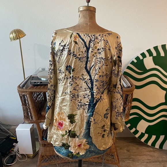 Soft Surroundings Champagne 100% Silk Tree Print Tunic Size Medium - Picture 3 of 4